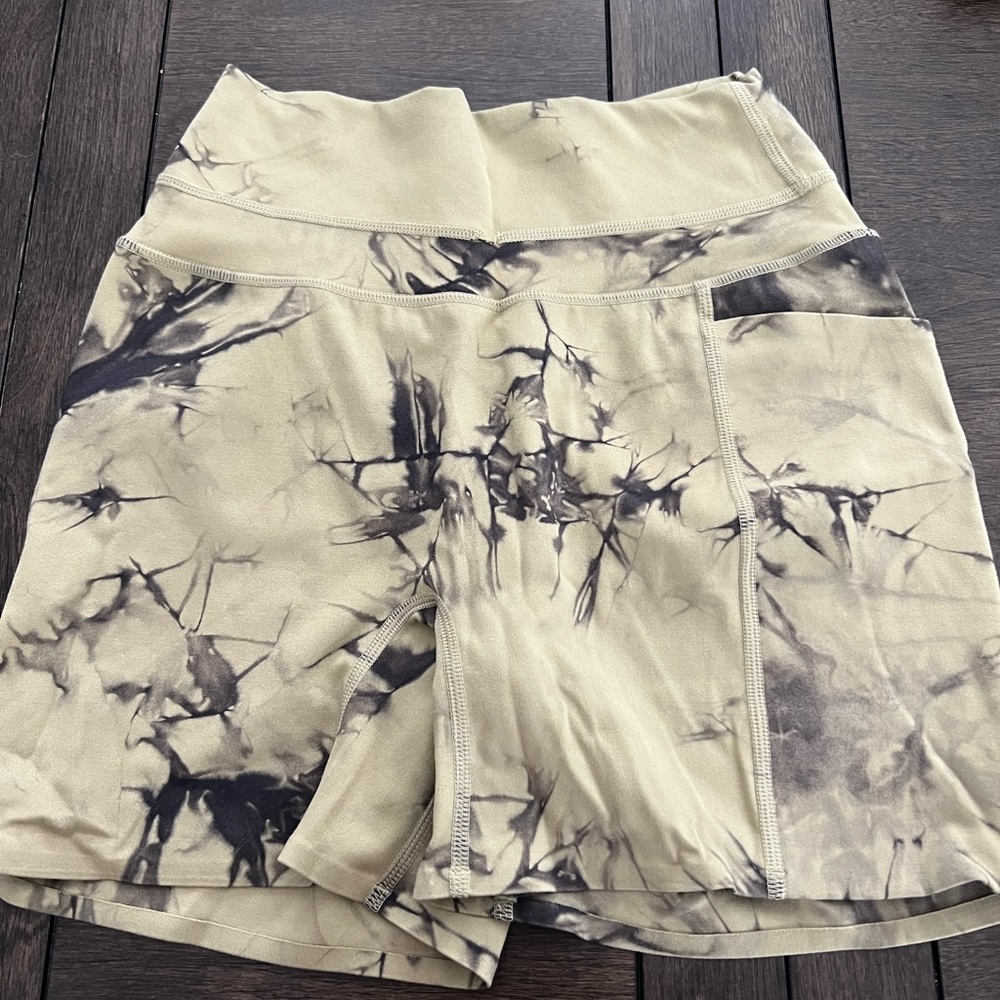 Alphalete shorts